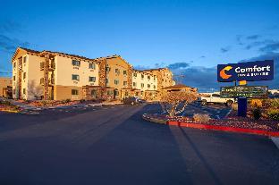 comfort inn and suites page at lake powell