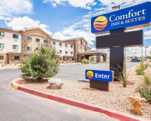 comfort inn and suites page at lake powell