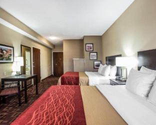 comfort inn and suites page at lake powell