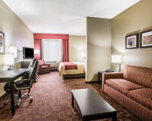comfort inn and suites page at lake powell