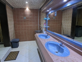 hotel burj al diyafa mubarak