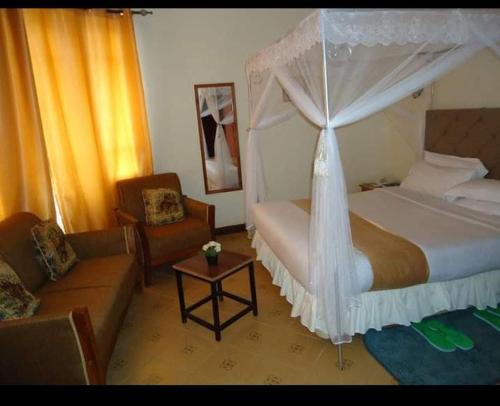 westside hotel kitale