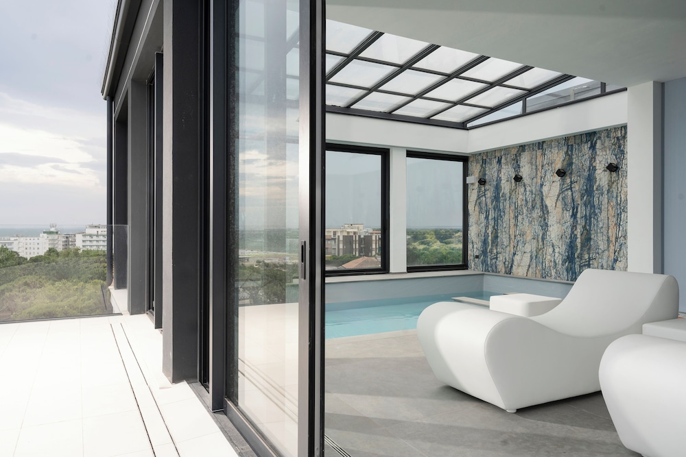 bolina suite hotel