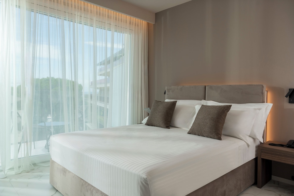 bolina suite hotel