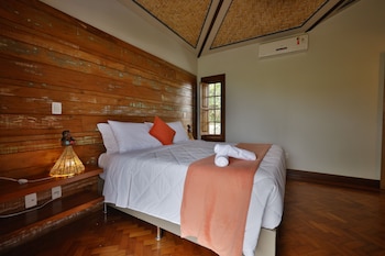 cliffside boutique hotel