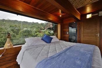 cliffside boutique hotel