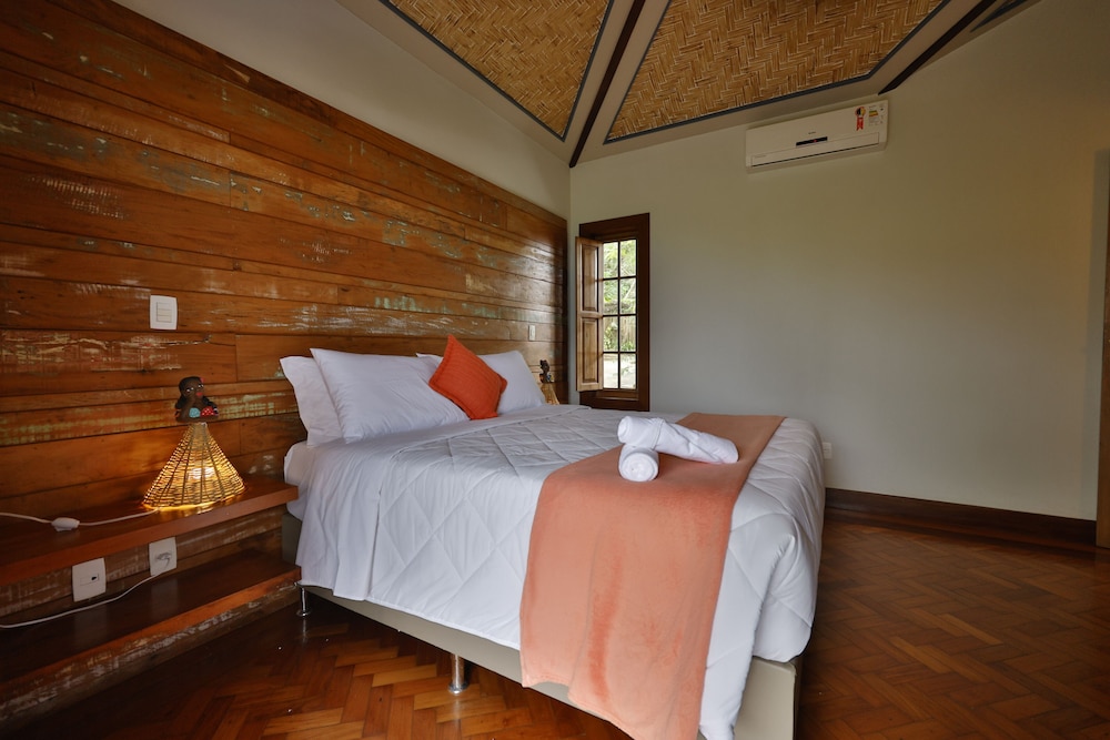 cliffside boutique hotel