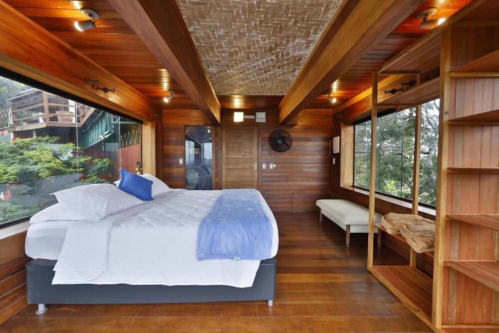 cliffside boutique hotel