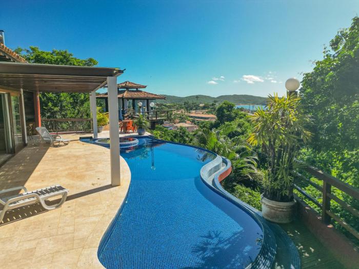 cliffside boutique hotel