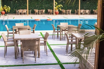 bon hotel octagon