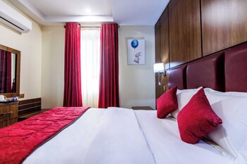 bon hotel octagon