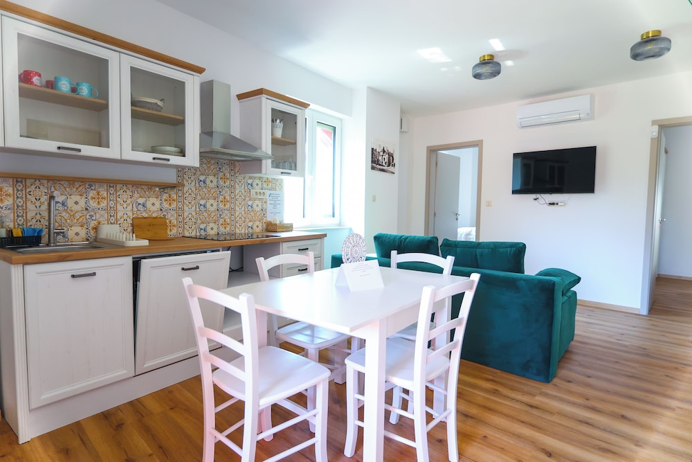apart hotel asteria