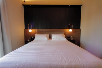 hotel namia by dori