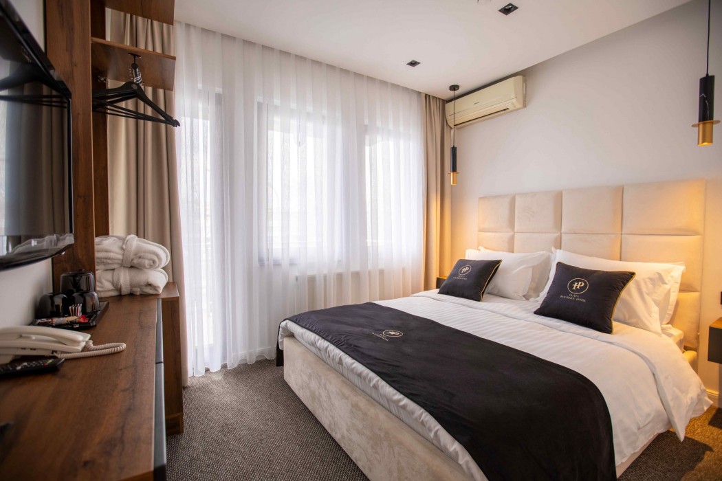 plaza boutique hotel