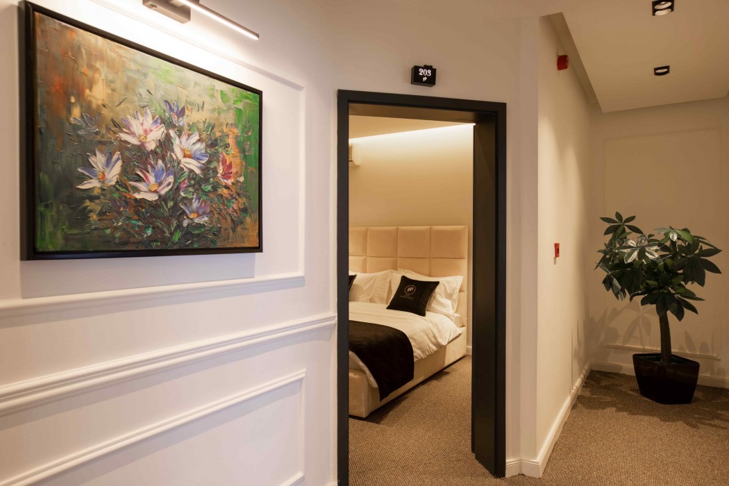 plaza boutique hotel