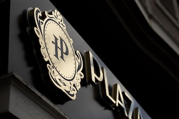 plaza boutique hotel