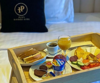 plaza boutique hotel