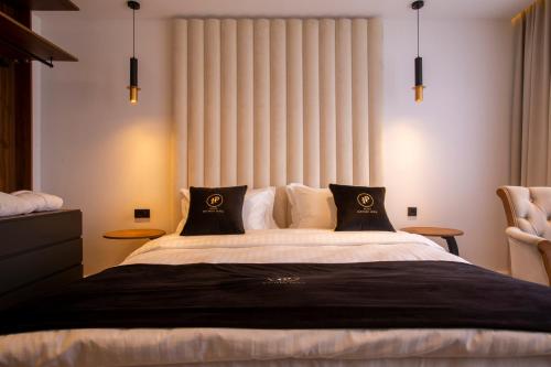 plaza boutique hotel