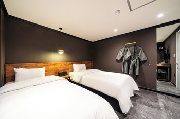 hotel may yongsan