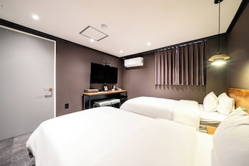 hotel may yongsan