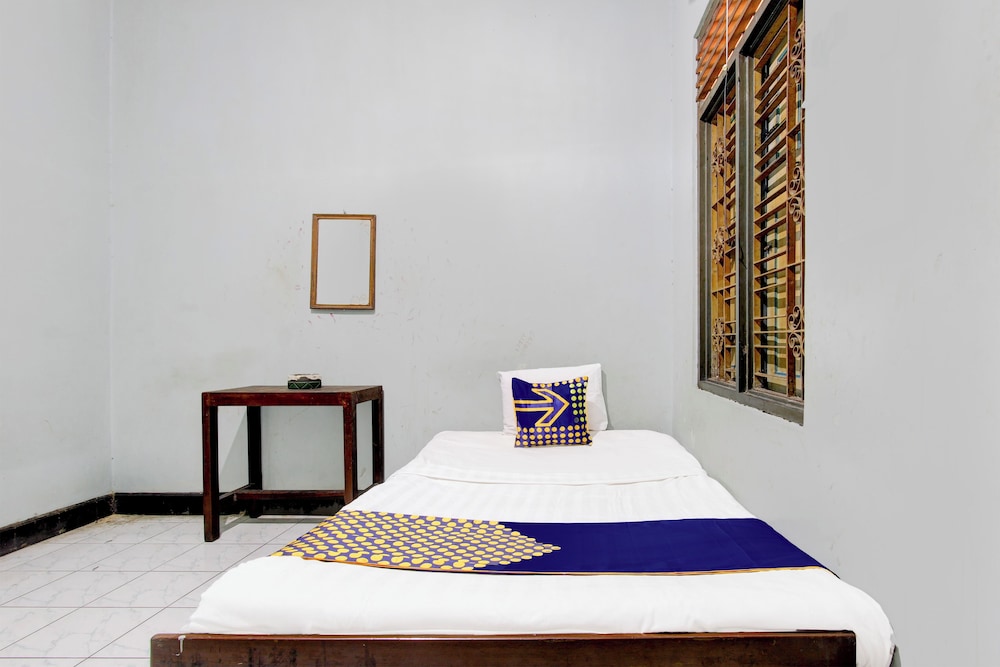 spot on 94085 hotel agung