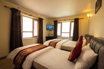 hotel harmony and little bites bistro