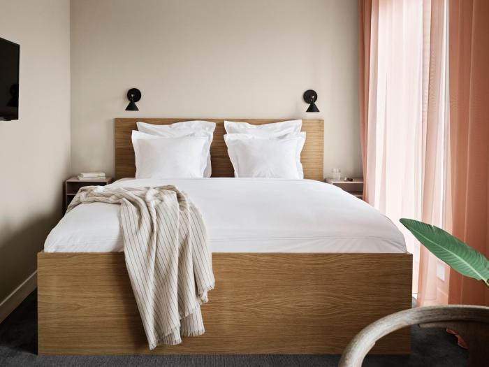 aura apartment hotel