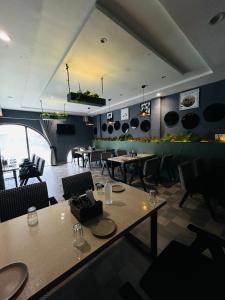 pooja o dine hotel yamunanagar