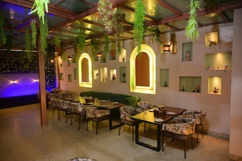 pooja o dine hotel yamunanagar