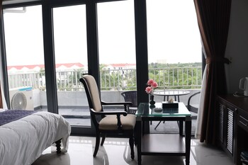 blue sea hue hotel
