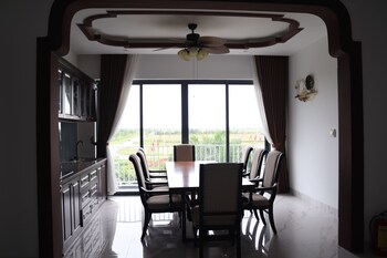 blue sea hue hotel