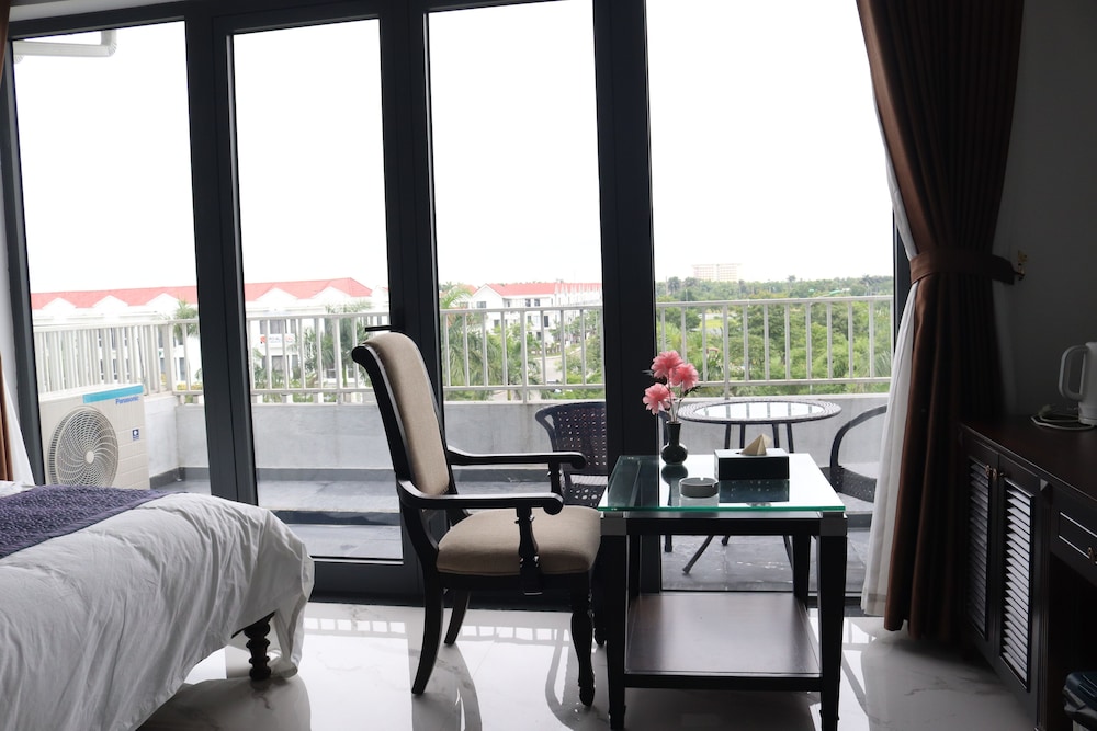 blue sea hue hotel