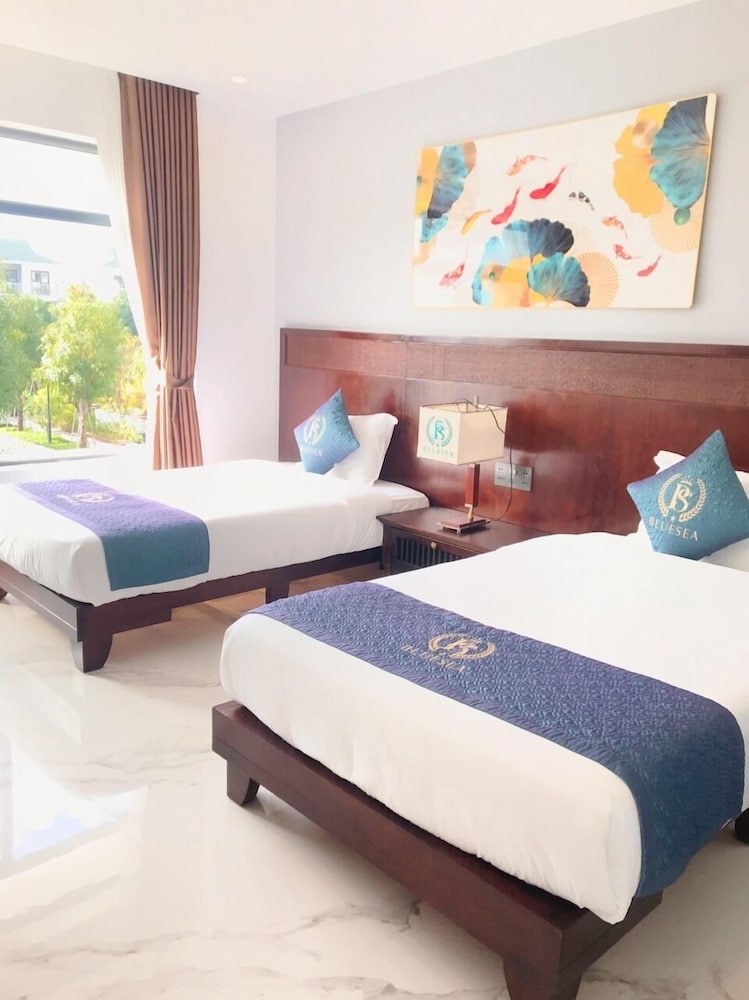 blue sea hue hotel