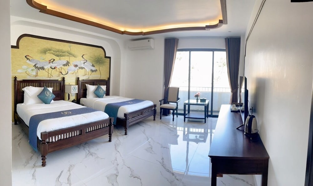 blue sea hue hotel
