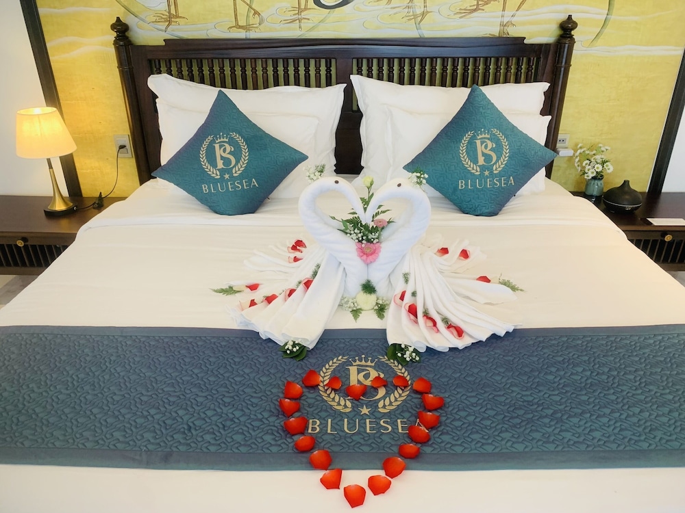 blue sea hue hotel