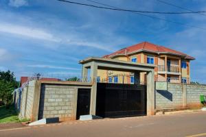 pb and j christian hotel