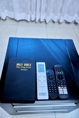 pb and j christian hotel