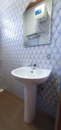 pb and j christian hotel