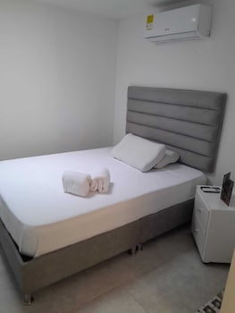 hotel puerta de san cayetano
