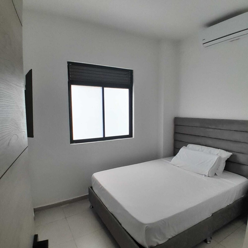 hotel puerta de san cayetano