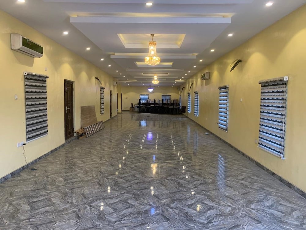 beni hotel surulere