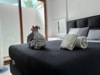gardenya lara suit hotel