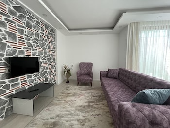 gardenya lara suit hotel