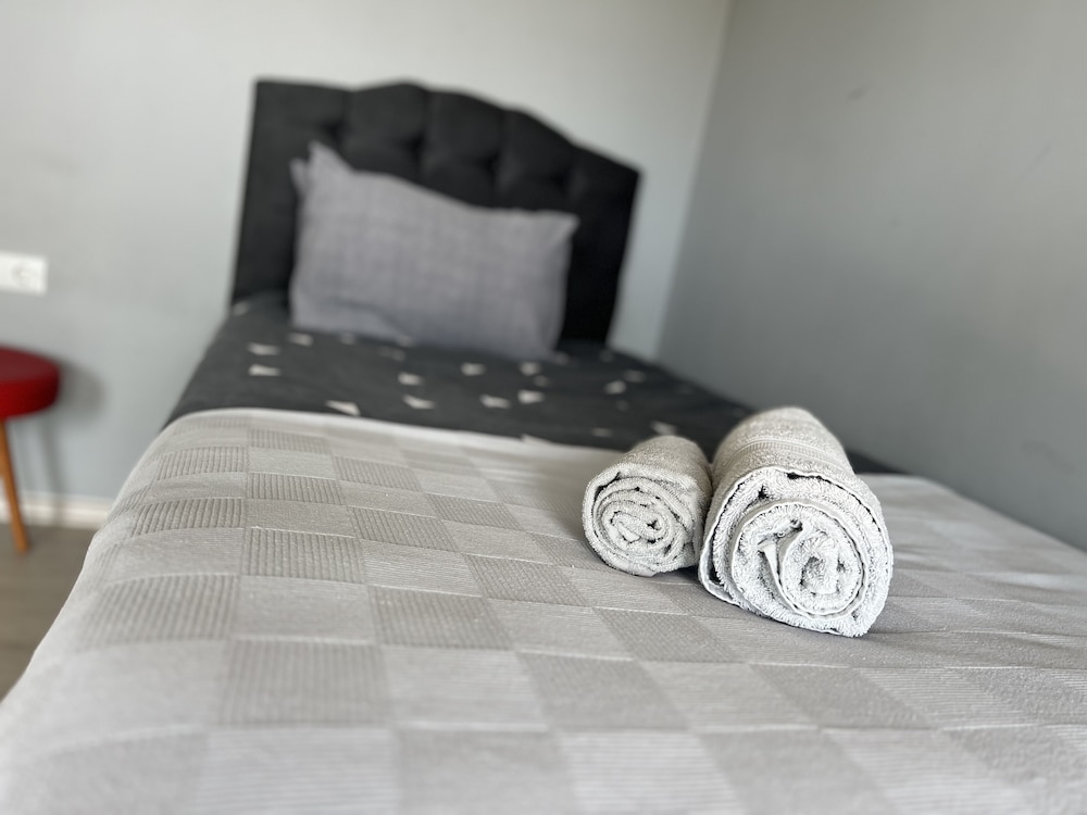 gardenya lara suit hotel