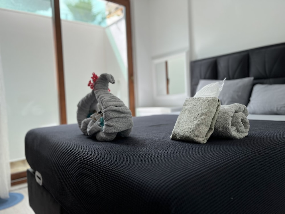 gardenya lara suit hotel
