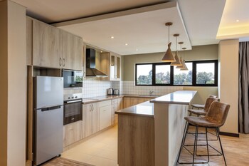 trademark suites at enaki town