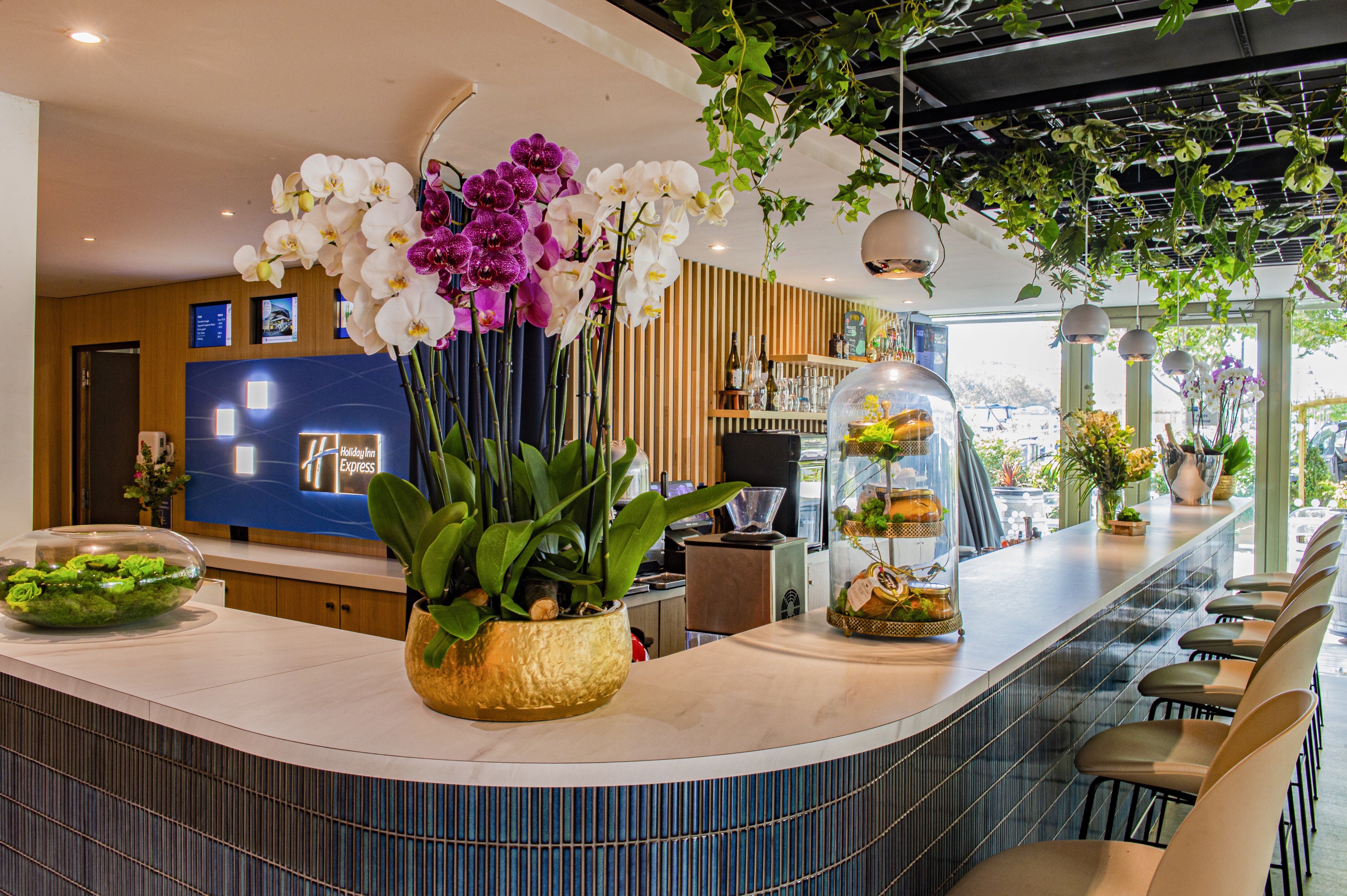 holiday inn express paris canal de la villette by ihg