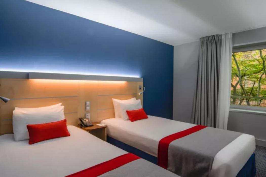 holiday inn express paris canal de la villette by ihg