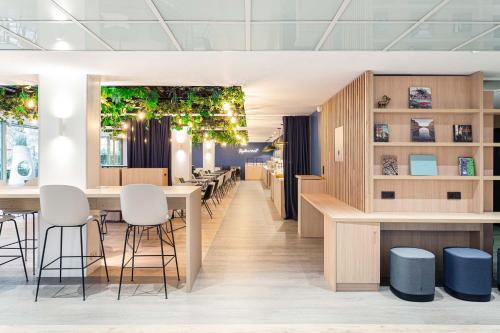 holiday inn express paris canal de la villette by ihg