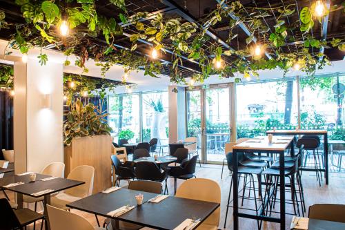 holiday inn express paris canal de la villette by ihg